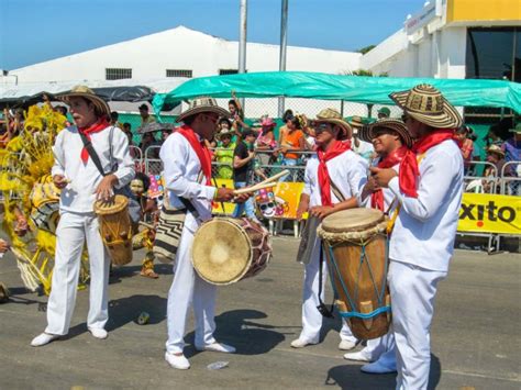 Festival International de Musique en Colombie; Un mélange vibrant de culture et d'engagement politique.