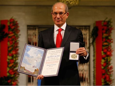 Le Prix Nobel de la Paix 2013: Un Courageux Hommage à la Libération des Jeunes et au Dialogue Interculturel